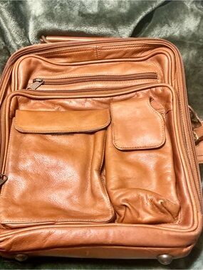 Vintage Orvis tan leather bag